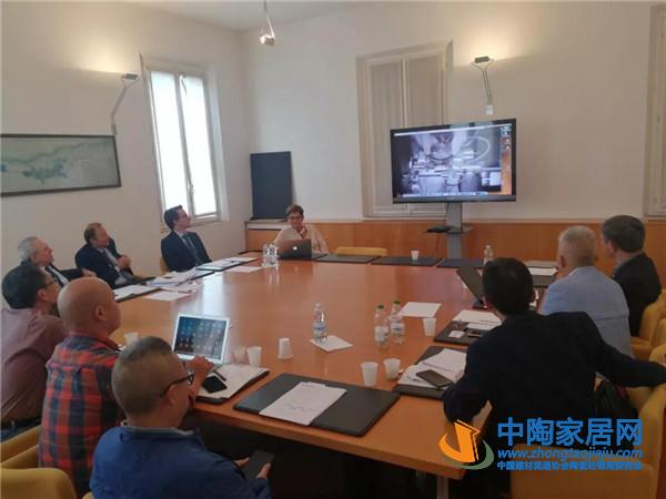 广东宏宇集团发起制定防滑陶瓷砖国际标准(图1)