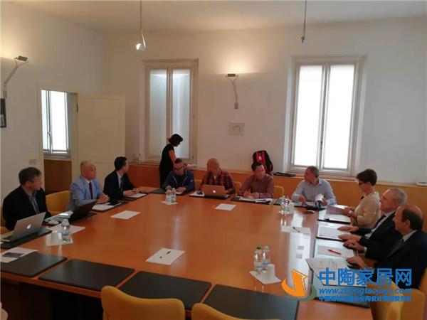 广东宏宇集团发起制定防滑陶瓷砖国际标准(图2)