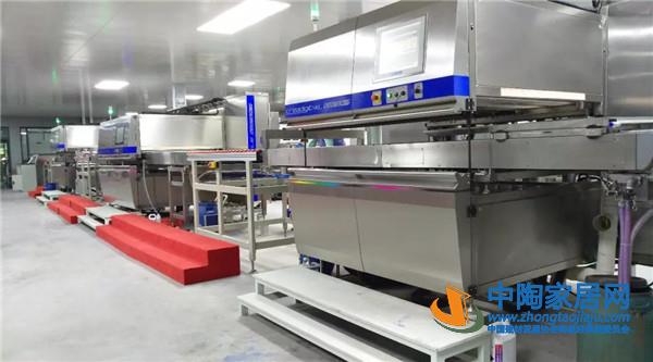 25周年!新明珠从乡镇企业到拥有近百条生产线(图11) 25周年!新明珠从乡镇企业到拥有近百条生产线(图11)