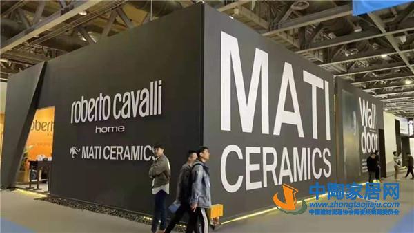30余家陶瓷品牌在广州设计周上“大放异彩”(图4) 30余家陶瓷品牌在广州设计周上“大放异彩”(图4)