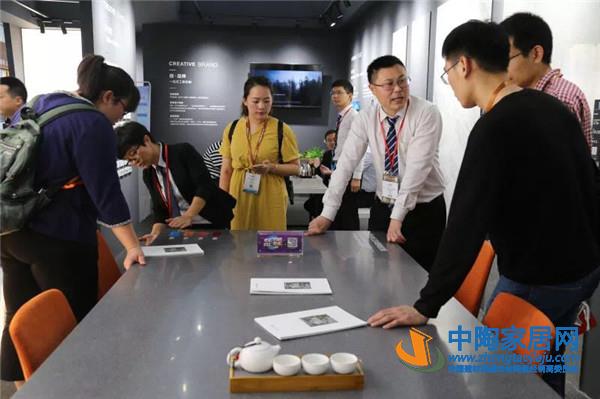 2019春季陶博会:功能性瓷砖是热点 岩板崭露头角(图11) 2019春季陶博会:功能性瓷砖是热点 岩板崭露头角(图11)