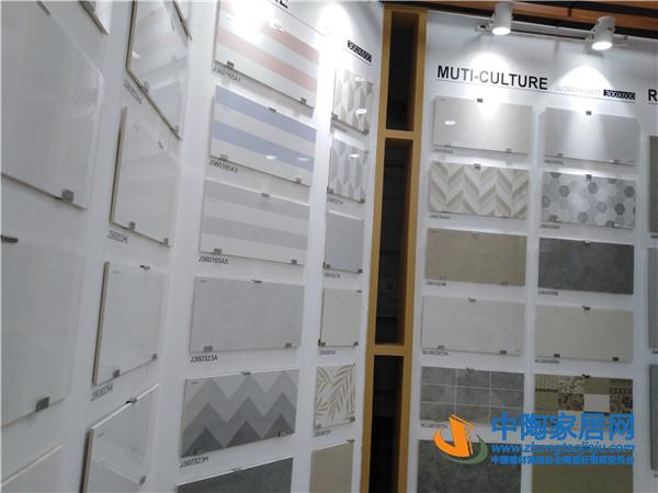 2019春季陶博会:功能性瓷砖是热点 岩板崭露头角(图8) 2019春季陶博会:功能性瓷砖是热点 岩板崭露头角(图8)