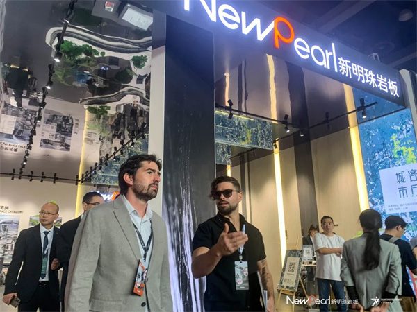 陶业简报:11月开工17个文旅项目,签约32个文旅项目(图2) 新明珠岩板.jpg