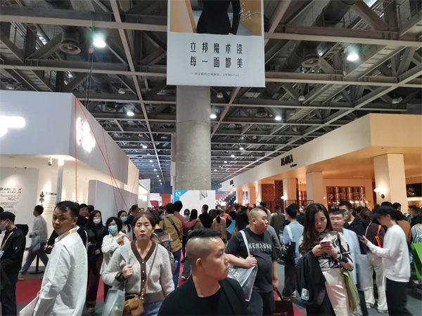 40余家瓷砖/岩板品牌参展广州设计周,奢石类岩板盛行(图1) 40余家瓷砖/岩板品牌参展广州设计周,奢石类岩板盛行(图1)