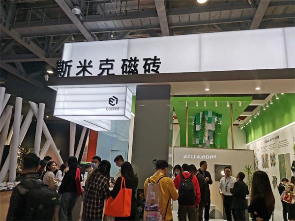 40余家瓷砖/岩板品牌参展广州设计周,奢石类岩板盛行(图15) 40余家瓷砖/岩板品牌参展广州设计周,奢石类岩板盛行(图15)