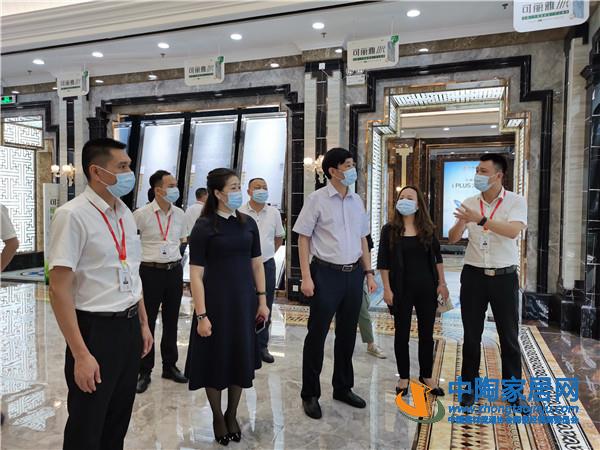 中陶家居网再携央企国企采购商考察方向企业(图1)