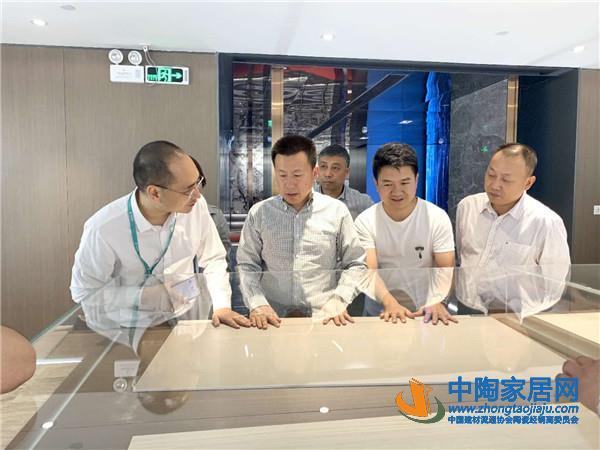 齐齐哈尔副市长一行考察蒙娜丽莎、兴辉、冠军(图13) 齐齐哈尔副市长一行考察蒙娜丽莎、兴辉、冠军(图13)