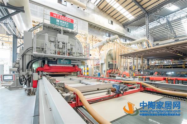 鲍杰军谈岩板：深加工是岩板产业链的核心(图1)