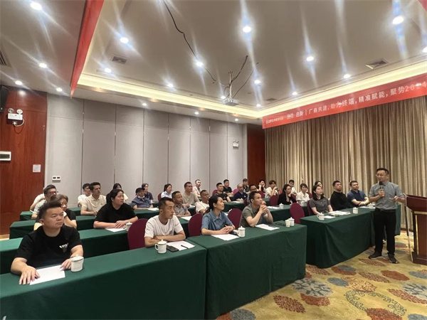 陶业简报：4月我国陶瓷砖出口总额同比下滑46.38%，新中源、能强...