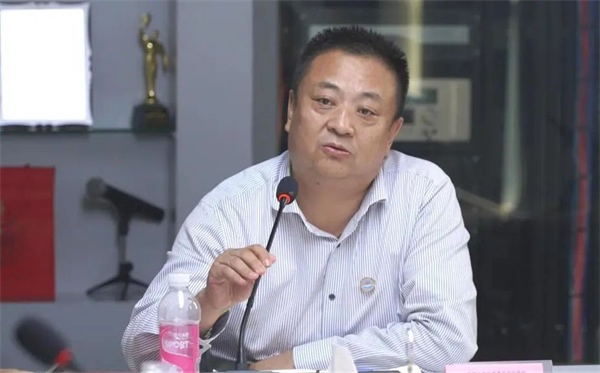 正在被居然之家赶超，红星美凯龙怎么了？