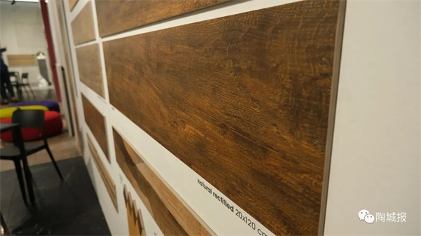 木纹砖还流行！2022博洛尼亚展5大看点(图32)