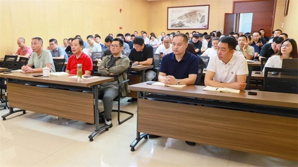 陶业简报:东鹏瓷砖获行业首家适老化产品认证,冠珠、萨米特、宏陶(图4) 宏陶.jpg