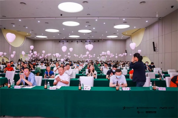 2022超级品牌思想大会佛山举行(图1)
