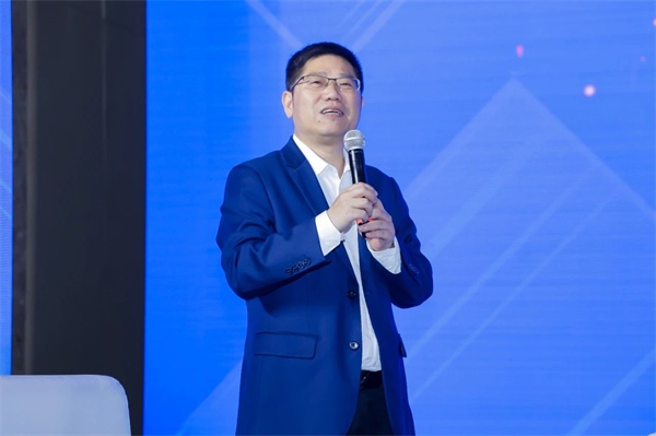 陶卫大牌齐聚南昌,2025“行业两会”胜利举行!(图17) 微信图片_20250428110230.jpg