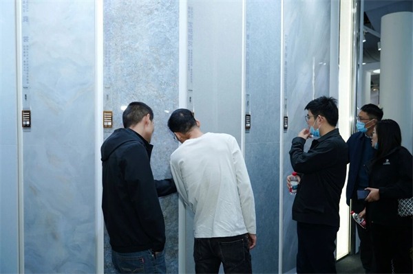 参展瓷砖品牌大幅减少!2025广州设计周开幕(图59) 参展瓷砖品牌大幅减少!2025广州设计周开幕(图59)