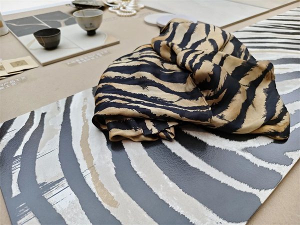 参展瓷砖品牌大幅减少!2025广州设计周开幕(图76) 参展瓷砖品牌大幅减少!2025广州设计周开幕(图76)