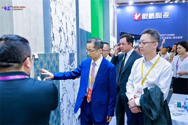 第42届佛山陶博会开幕，东鹏、大角鹿等参展(图28)