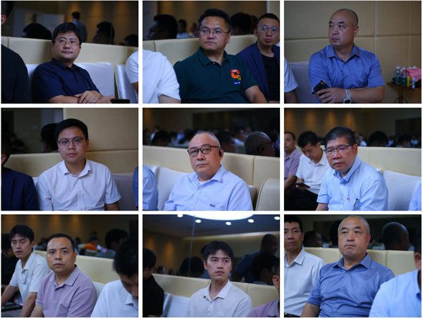 80余建材家居头部企业齐聚佛山热议企业创新组织建设(图8) 80余建材家居头部企业齐聚佛山热议企业创新组织建设(图8)