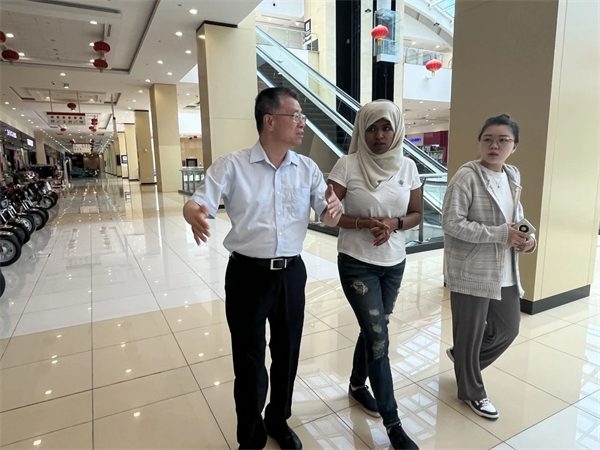 秦占学会长赴中东进行中国建材家居海外仓选址(图18)