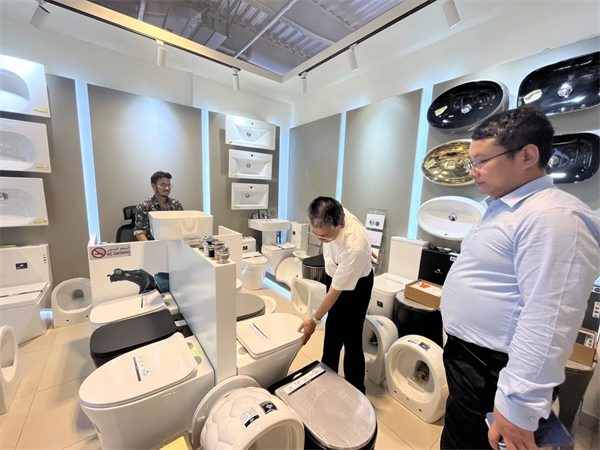 秦占学会长赴中东进行中国建材家居海外仓选址(图27)