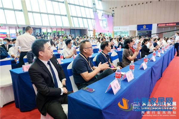 400+参展企业！2021佛山潭洲陶瓷展今日开幕(图2)