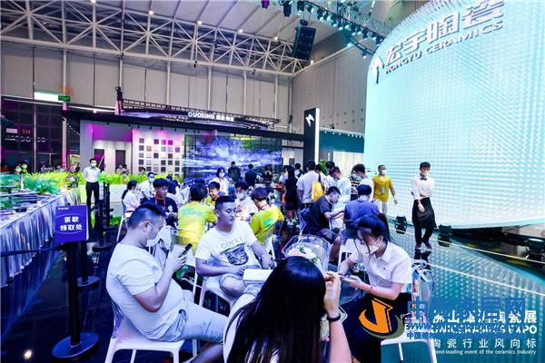 400+参展企业！2021佛山潭洲陶瓷展今日开幕(图8)